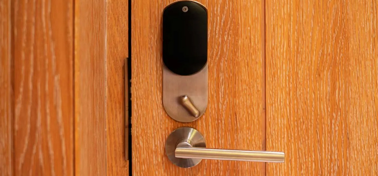 Automatic Locking Door Knob North Bay