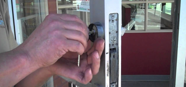 commercial door lock repair Wallace Heights